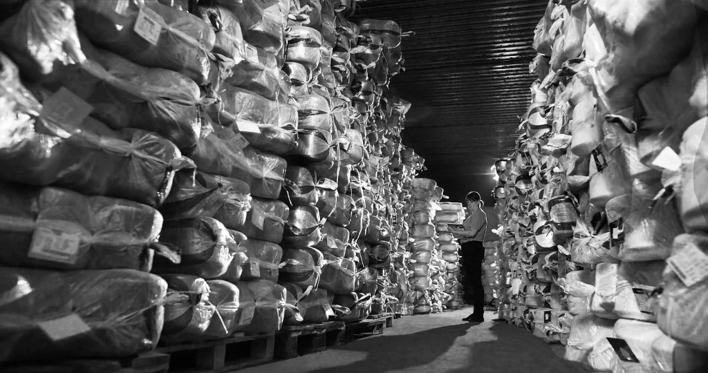 склад пряжи.jpg